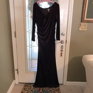 Vince Camuto long sleeve draped velvet dress.